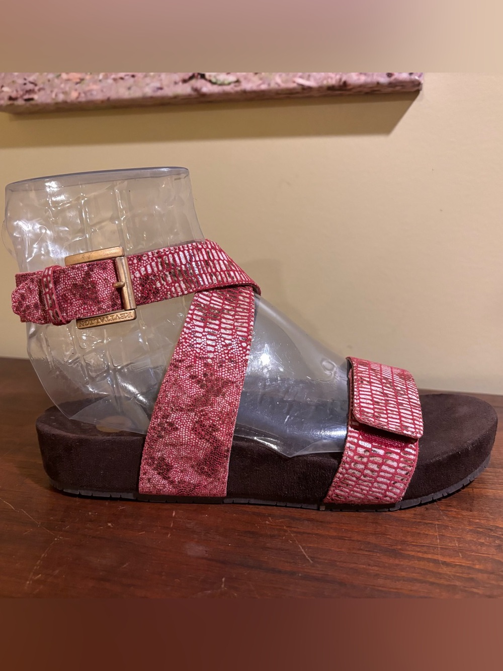 Revitalign Swell Wedge Ankle Strap Sandals Size 9 in Tibetan Red Suede - Picture 2 of 8